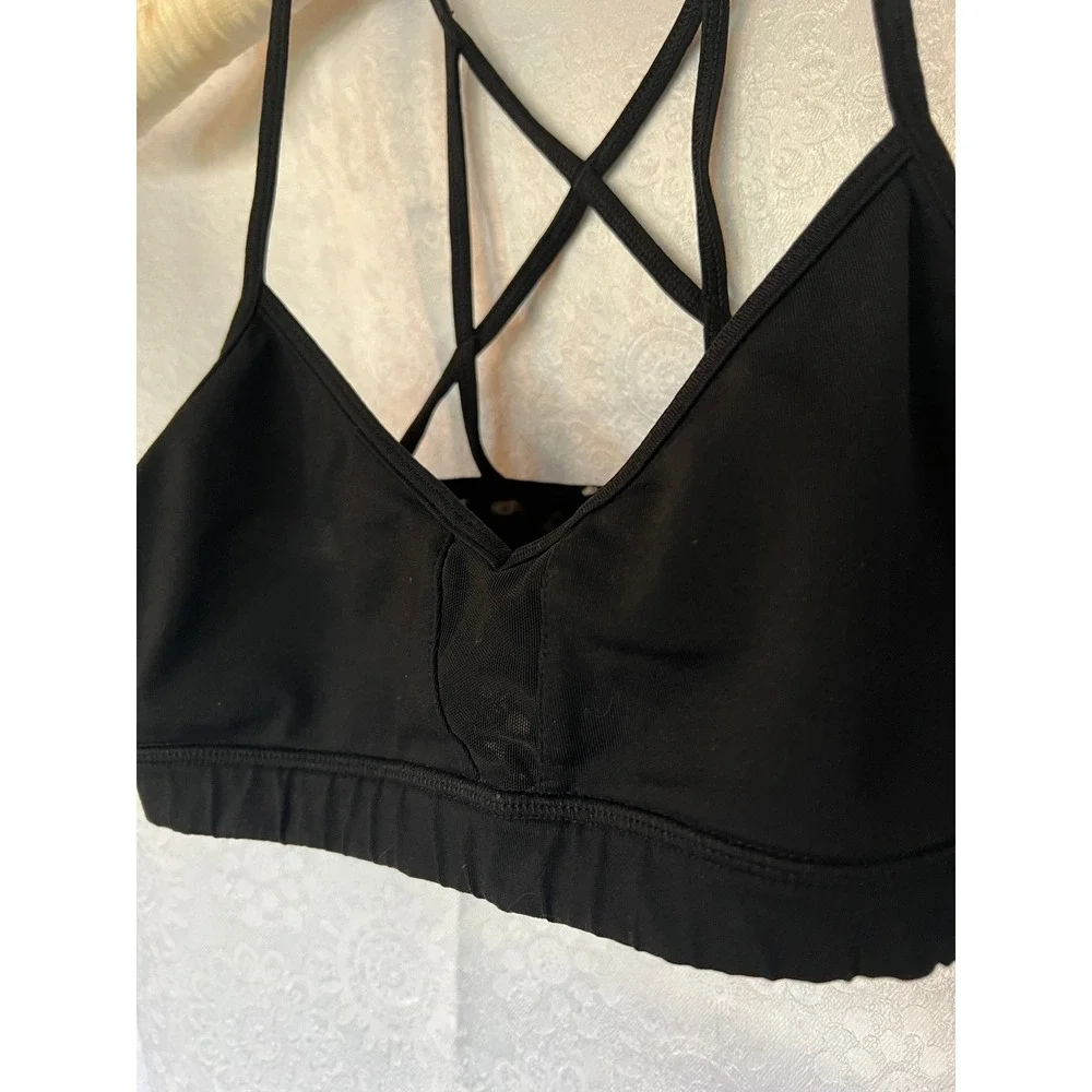 Alo Yoga Black Strappy Cross Back Mesh Inset V-Neck Sports Bra Activewear (XS?)